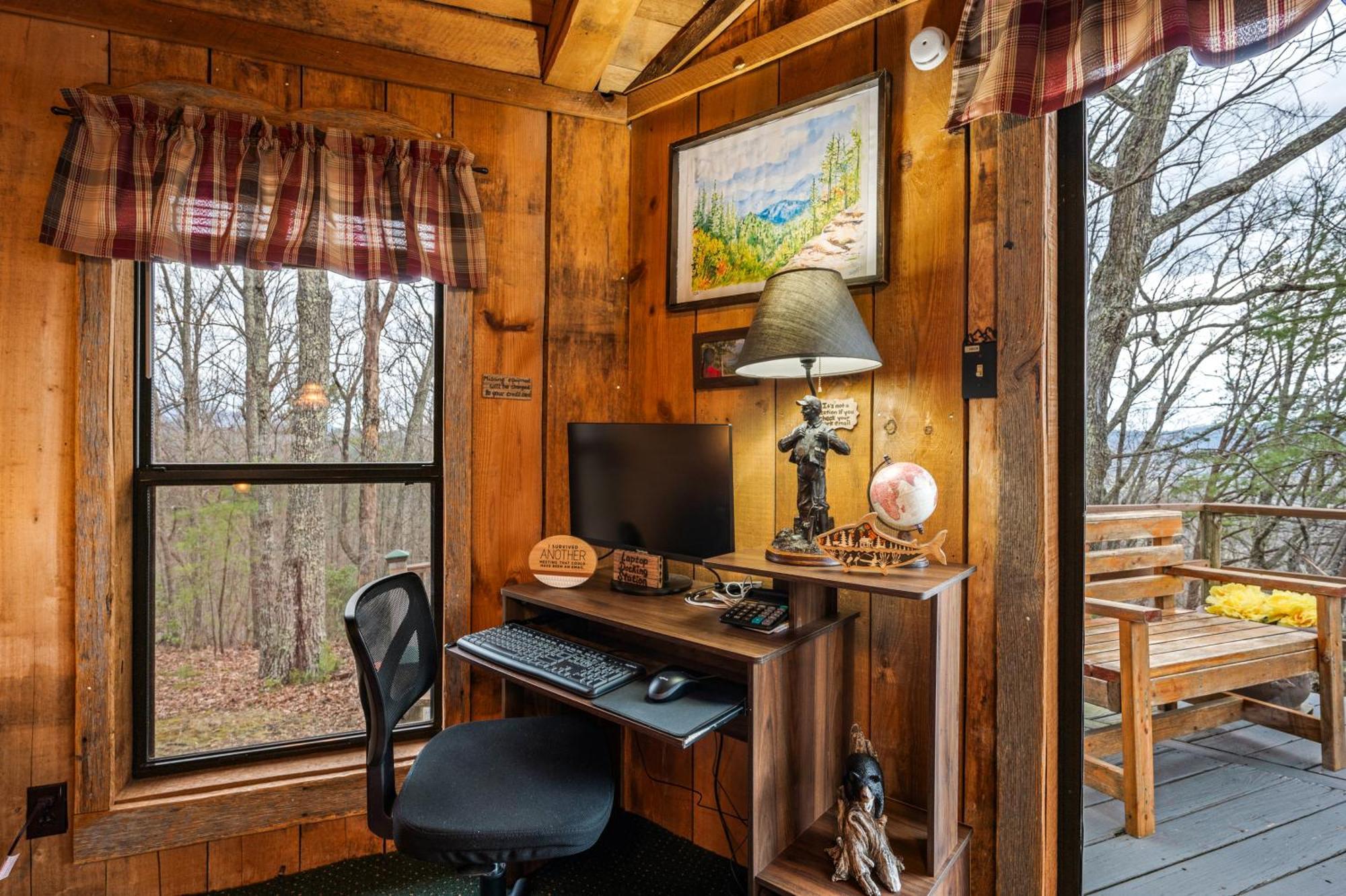 10 Miles Away From The Heart Of It All! Pigeon Forge Luaran gambar