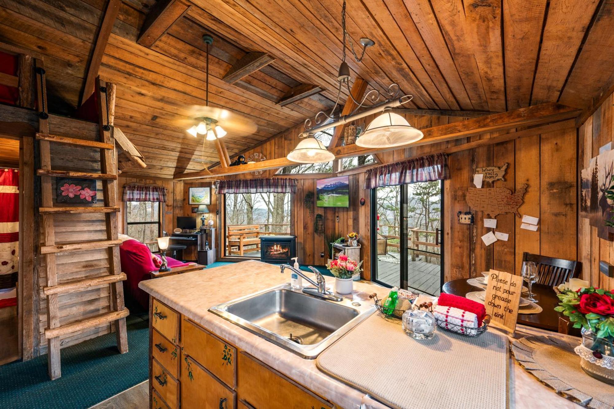 10 Miles Away From The Heart Of It All! Pigeon Forge Luaran gambar